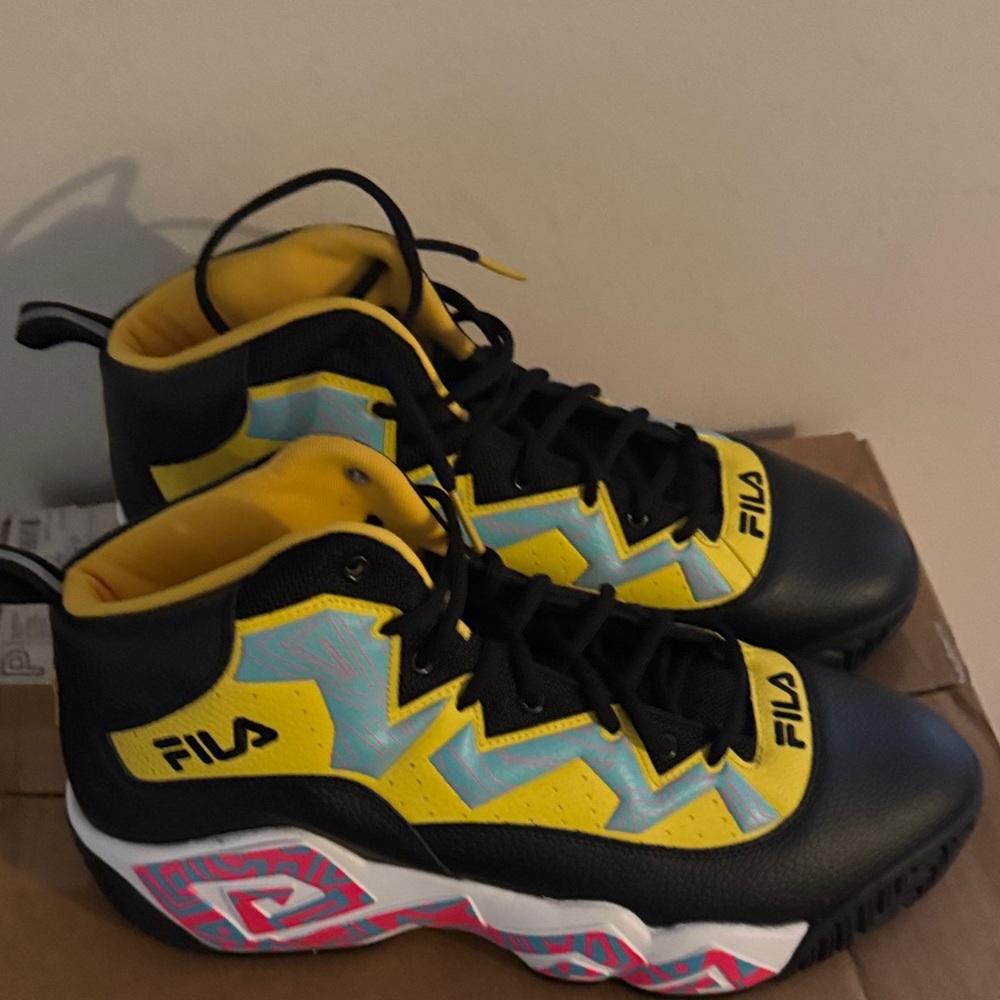 Fila MB Black and Yellow Sneakers with Pink size 15 - Picture 7 of 8